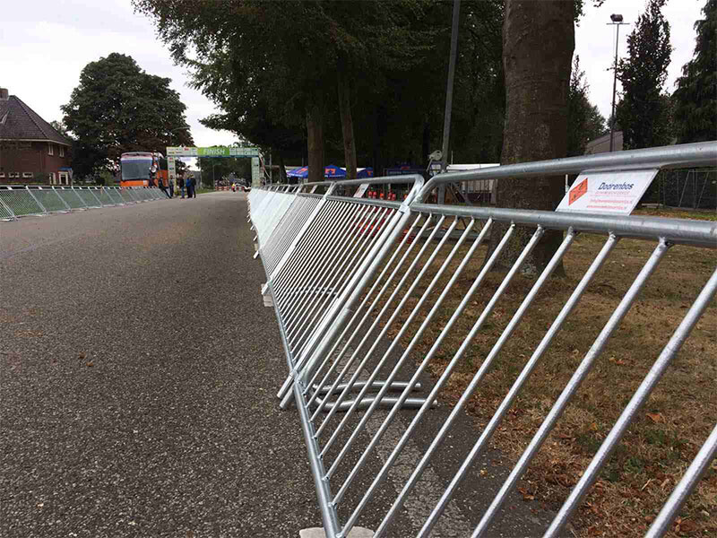 Finish-barrier